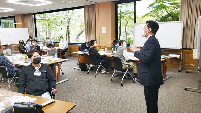 Middle and Top Management Training